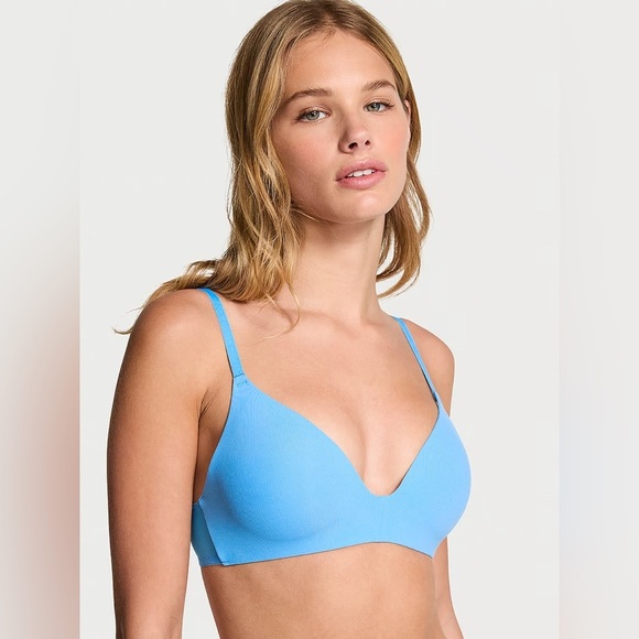 PINK Victoria's Secret Blue Wear EverywhereWireless Push-up Bra Seamless Comfort - Picture 1 of 8